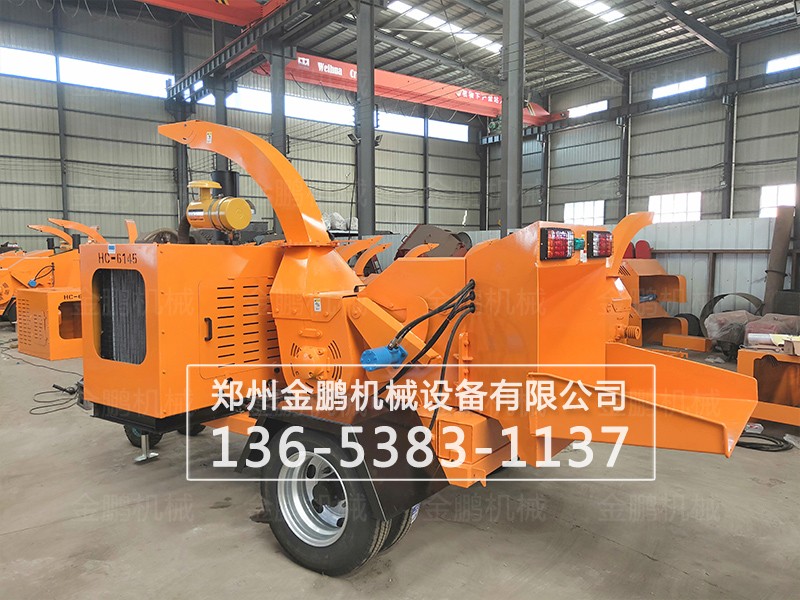 树枝粉碎机图片