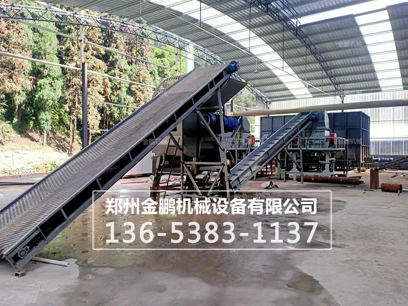 轮胎粉碎机在再生资源项目中稳定运行图片