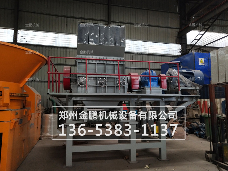 轮胎粉碎机在再生资源项目中稳定运行图片