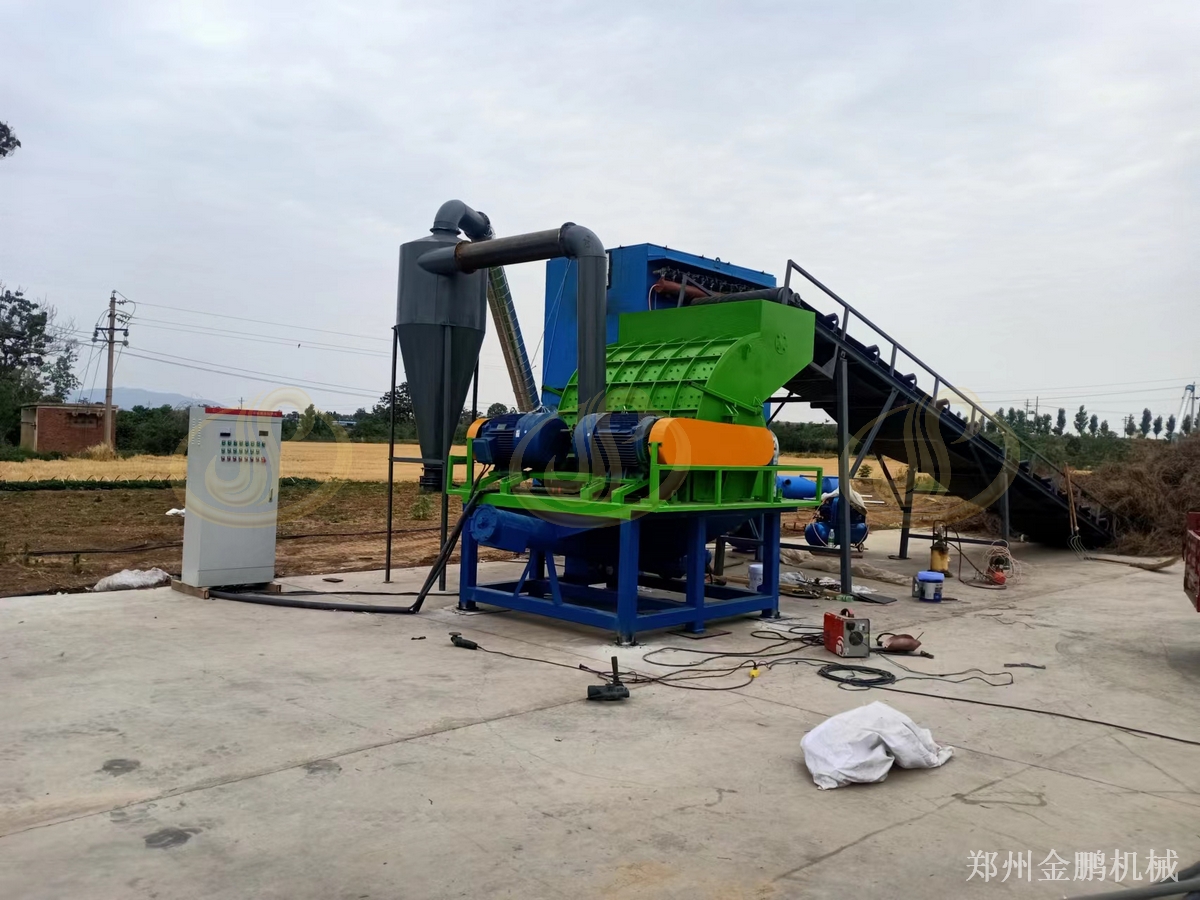 郑州金鹏大型树枝粉碎机在园林生物质燃料预粉碎处理中的应用