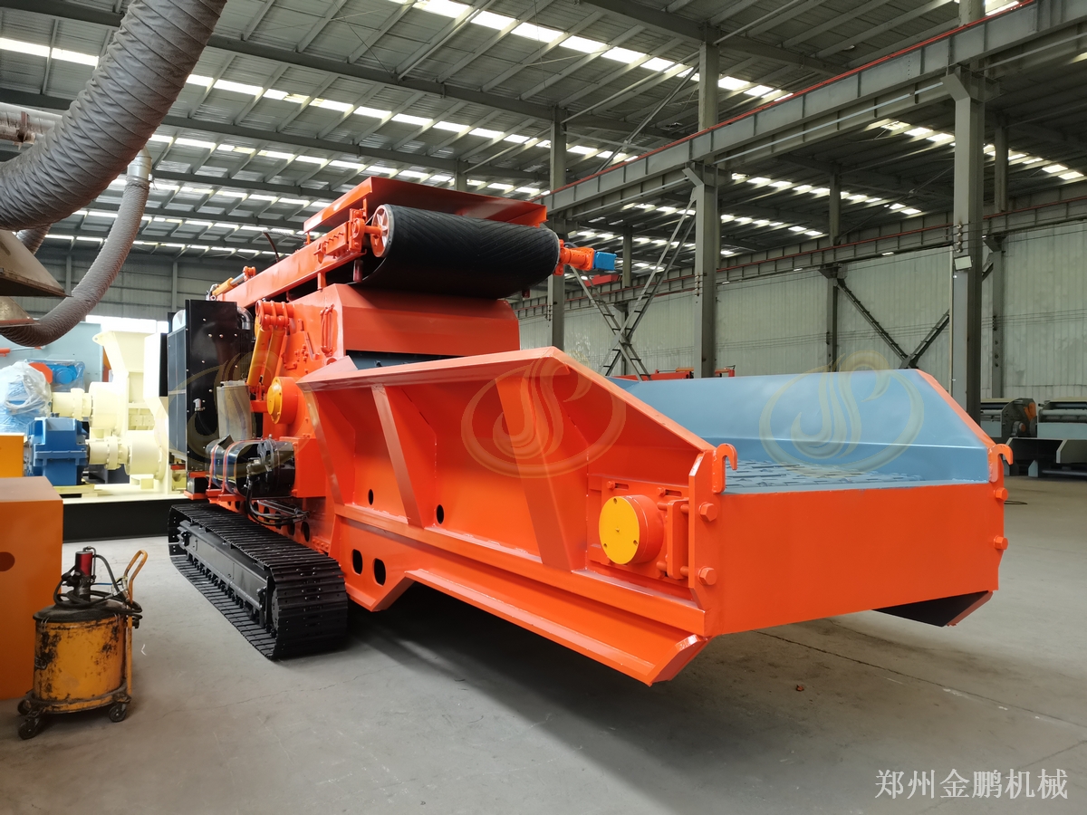 郑州金鹏移动式柴油木材破碎机在分散料场的应用说明